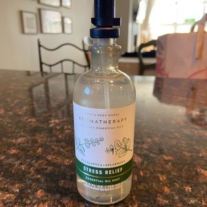 Bath and body essential oil mist
